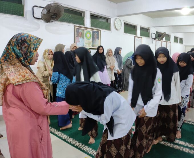 4 PENGAHLANG REZEKI